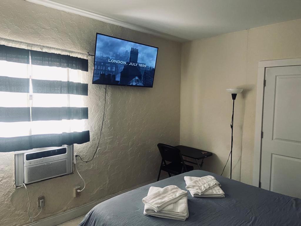Pretty Private Room, Near The Airport - Free Parking - 01 ไมอามี ภายนอก รูปภาพ
